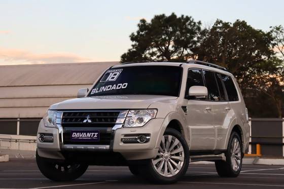 MITSUBISHI PAJERO FULL 3.8 HPE 4X4 V6 24V GASOLINA 4P AUTOMÁTICO MITSUBISHI PAJERO FULL 3.8 HPE 4X4 V6 24V GASOLINA 4P AUTOMÁTICO